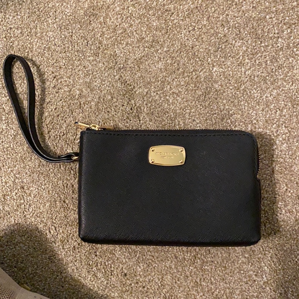 Michael Kors Wristlet